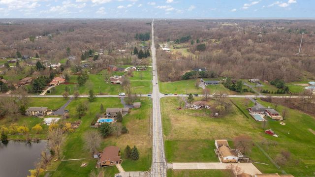 706 Meridian Road, Valparaiso, IN 46385