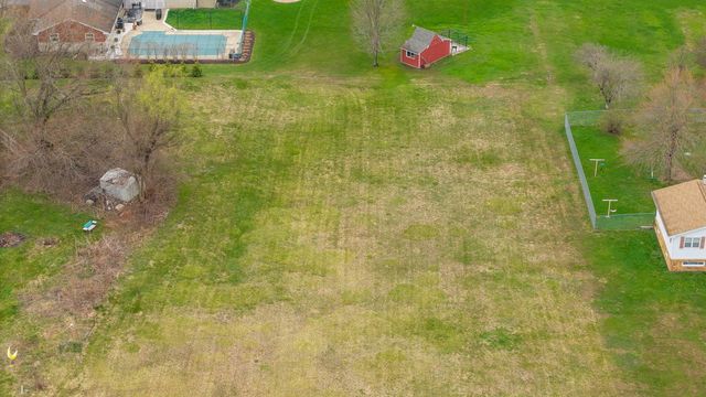 706 Meridian Road, Valparaiso, IN 46385