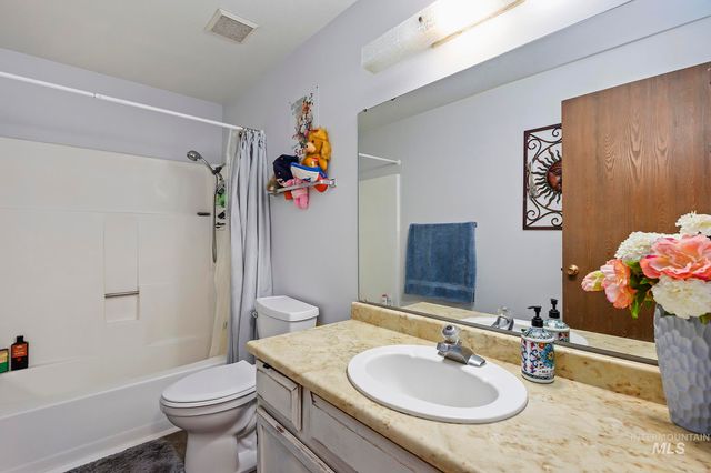 2345 Longbow Dr, Twin Falls, ID 83301