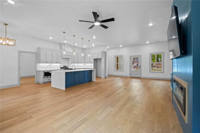 40 Radcliffe Drive, Bella Vista, AR 72714