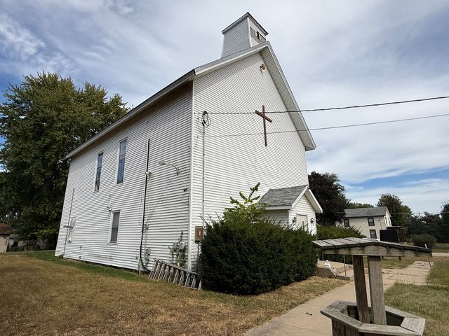 104-106 Gaston Street, Dixon, IL 61021