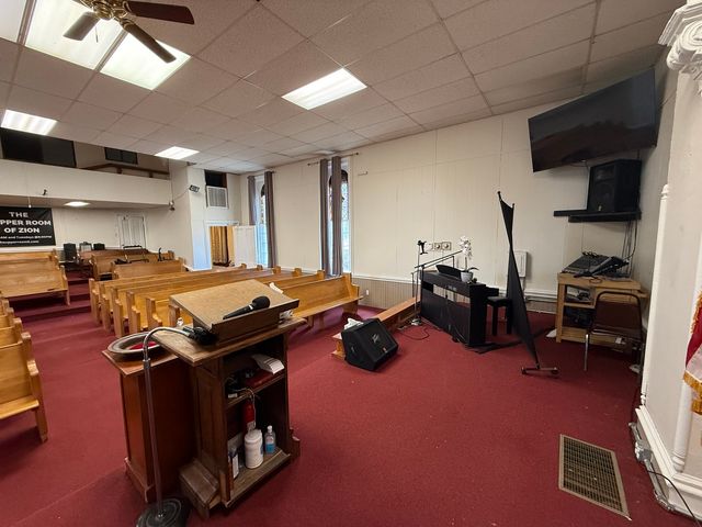 104-106 Gaston Street, Dixon, IL 61021