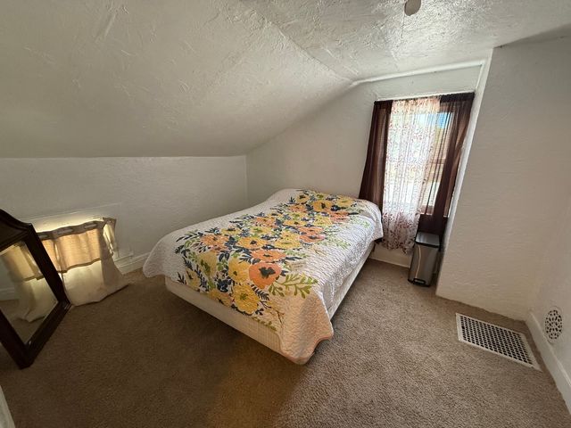 104-106 Gaston Street, Dixon, IL 61021