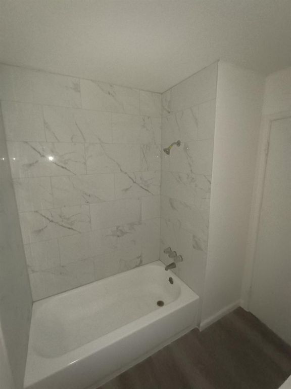 Image 8 of property listing at 3345 E Fairmont Avenue, Fresno, CA 93726