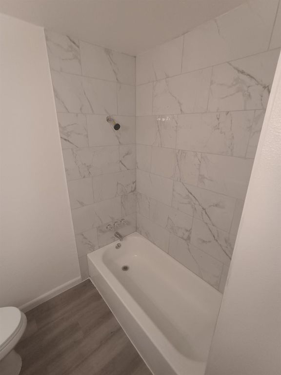 Image 9 of property listing at 3345 E Fairmont Avenue, Fresno, CA 93726