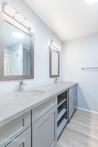 3157 E HAZELWOOD Street, Phoenix, AZ 85016