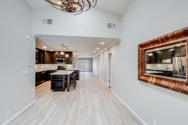 3157 E HAZELWOOD Street, Phoenix, AZ 85016