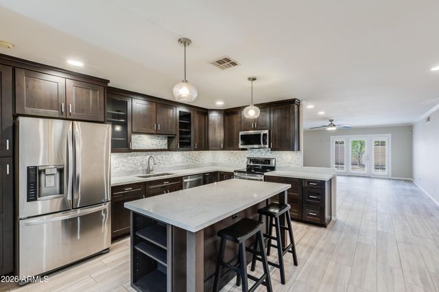 3157 E HAZELWOOD Street, Phoenix, AZ 85016