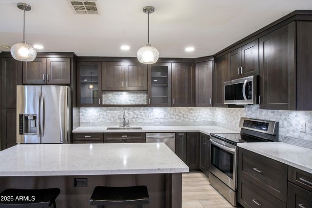 3157 E HAZELWOOD Street, Phoenix, AZ 85016