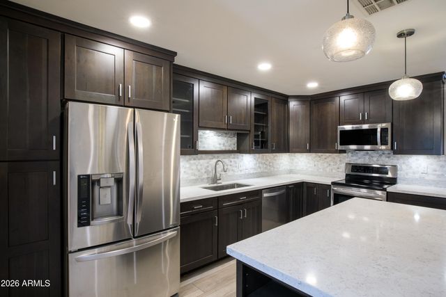3157 E HAZELWOOD Street, Phoenix, AZ 85016