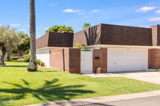 3157 E HAZELWOOD Street, Phoenix, AZ 85016