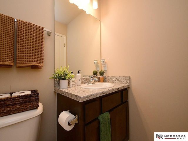 7405 N 144th Avenue, Omaha, NE 68007