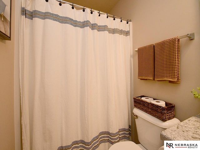 7405 N 144th Avenue, Omaha, NE 68007