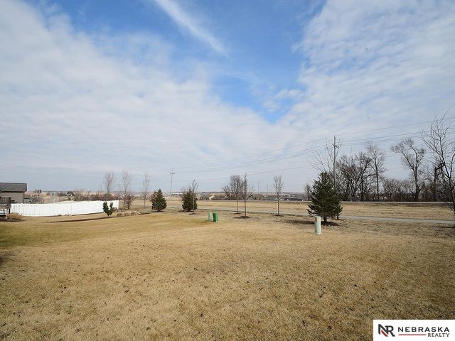 7405 N 144th Avenue, Omaha, NE 68007