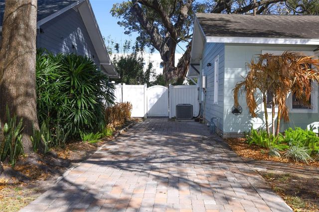 1001 E JEFFERSON STREET, Orlando, FL 32801