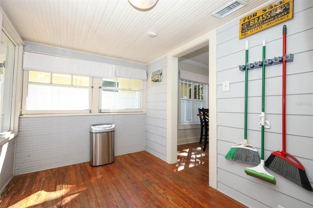 1001 E JEFFERSON STREET, Orlando, FL 32801