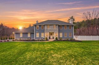 52 East Street, Middleton, MA 01949