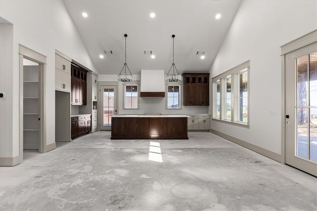 1170 Viney Grove Road, Prairie Grove, AR 72753
