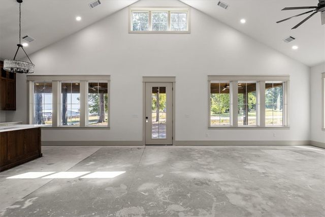 1170 Viney Grove Road, Prairie Grove, AR 72753