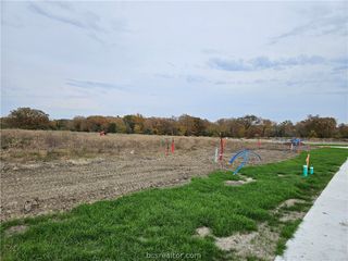 2805 Goldberg Drive, Bryan, TX 77808