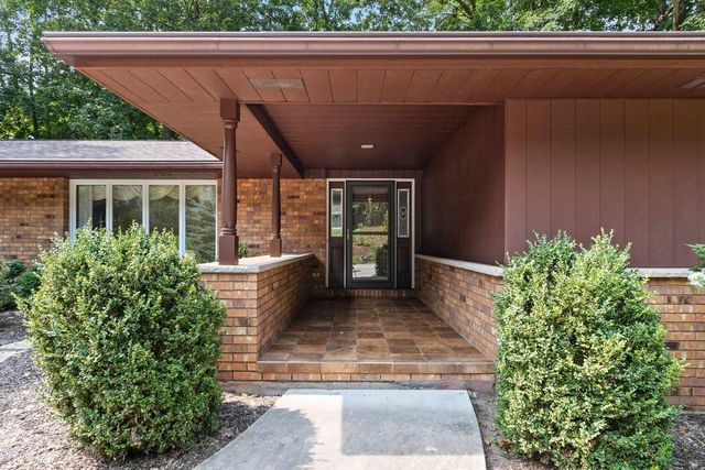 2450 HILLSIDE LANE, Green Bay, WI 54302