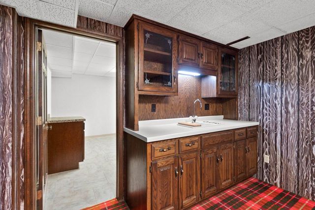 2450 HILLSIDE LANE, Green Bay, WI 54302