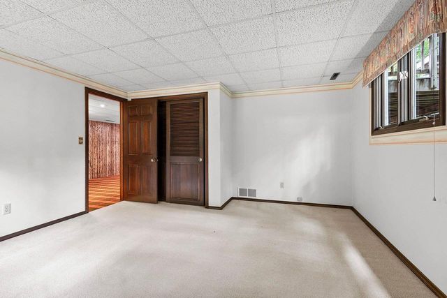 2450 HILLSIDE LANE, Green Bay, WI 54302