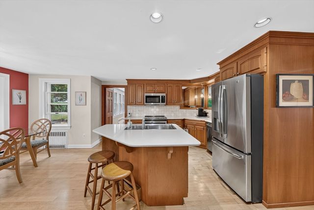 131 Prospect St, Wakefield, MA 01880