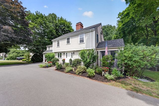 131 Prospect St, Wakefield, MA 01880