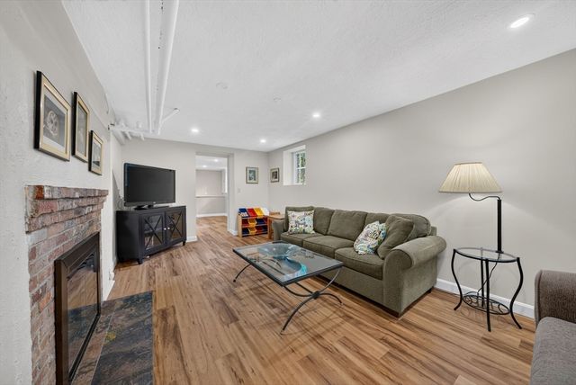 131 Prospect St, Wakefield, MA 01880