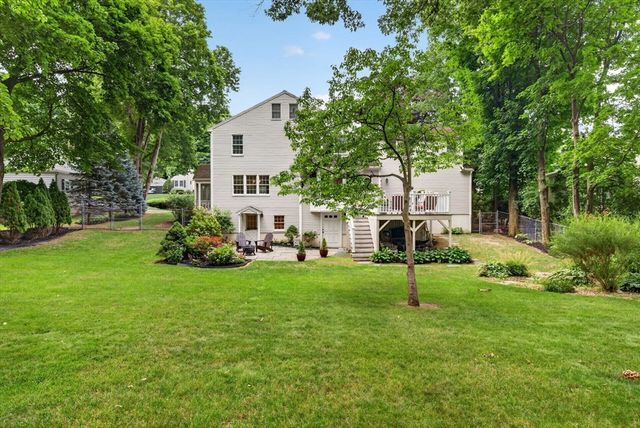 131 Prospect St, Wakefield, MA 01880