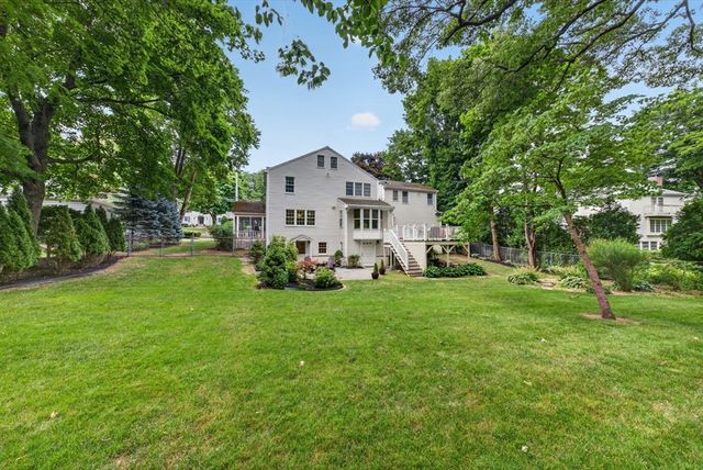 131 Prospect St, Wakefield, MA 01880