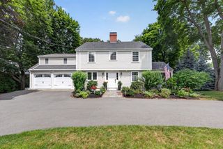 131 Prospect St, Wakefield, MA 01880