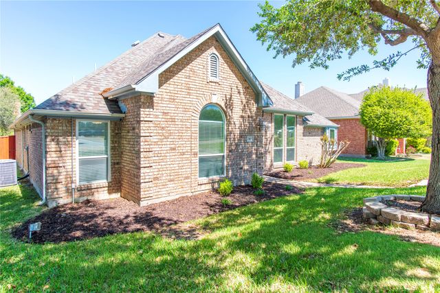 2009 Arbor Creek Drive, Carrollton, TX 75010