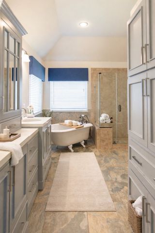 2009 Arbor Creek Drive, Carrollton, TX 75010