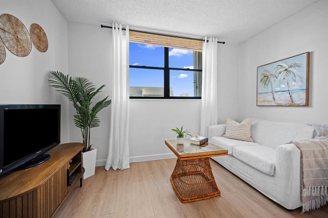 3540 S Ocean Boulevard 612, South Palm Beach, FL 33480