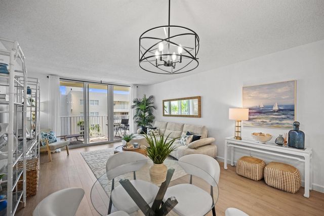 3540 S Ocean Boulevard 612, South Palm Beach, FL 33480