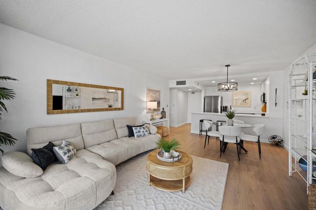 3540 S Ocean Boulevard 612, South Palm Beach, FL 33480