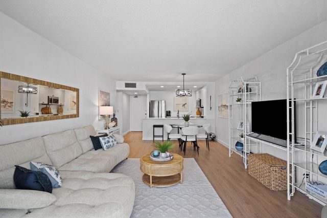 3540 S Ocean Boulevard 612, South Palm Beach, FL 33480