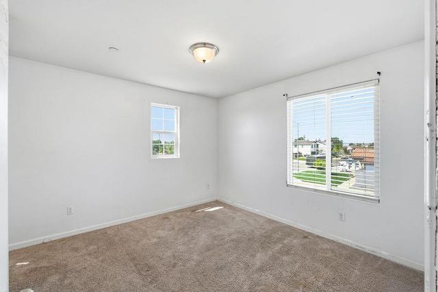 1799 Florence Avenue, Dinuba, CA 93618