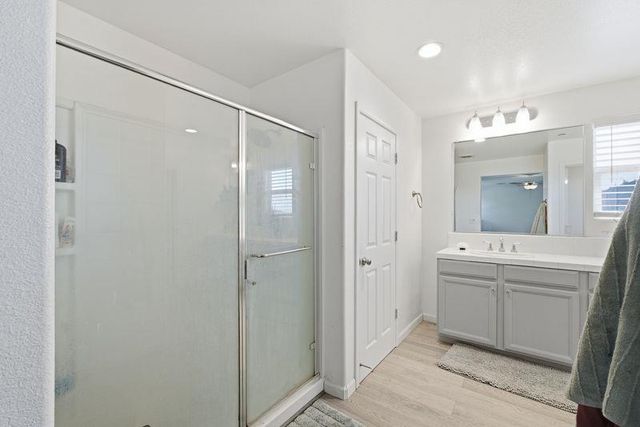 1799 Florence Avenue, Dinuba, CA 93618