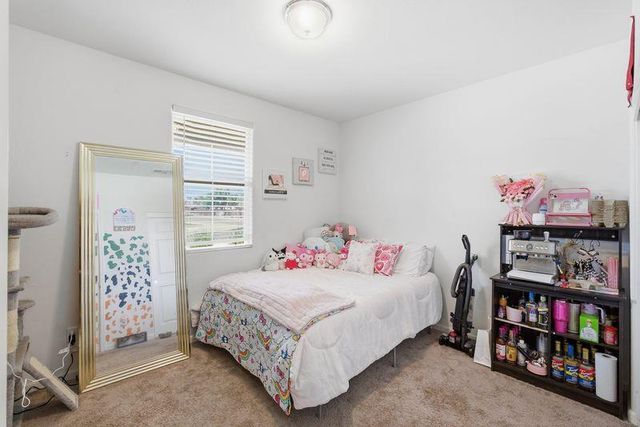 1799 Florence Avenue, Dinuba, CA 93618