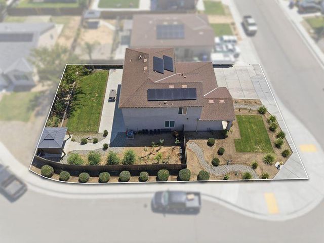 1799 Florence Avenue, Dinuba, CA 93618