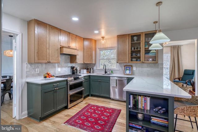 14235 MASTERPIECE LN, North Potomac, MD 20878