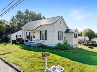 703 Monroe St, Sweetwater, TN 37874