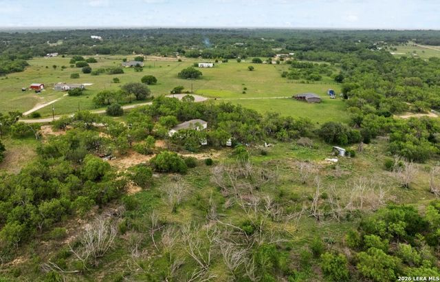 200 LOLITA DR, Lytle, TX 78052