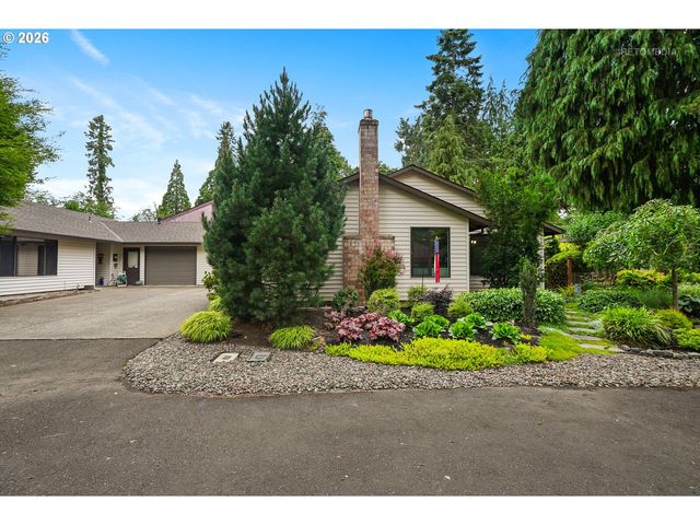903 Ne 3RD Ave, Hillsboro, OR 97124