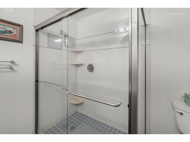 903 Ne 3RD Ave, Hillsboro, OR 97124