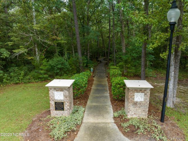 1403 Sasa Court SE, Bolivia, NC 28422