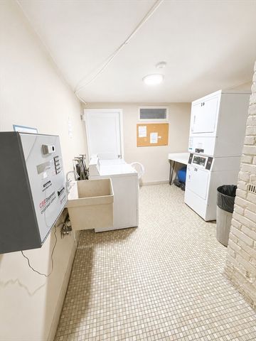 50 Danbury Dr 19, Methuen, MA 01844